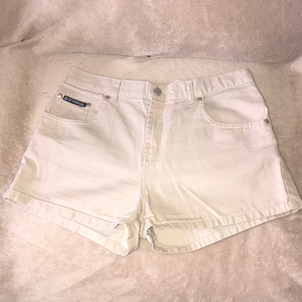 Blue Threads size 7 Tan shorts 🩳 vintage
